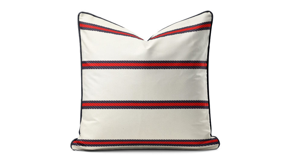 Frey-yacht-cushion-dreamy-wave-elegance-handcrafted-bespoke-handcrafted-design